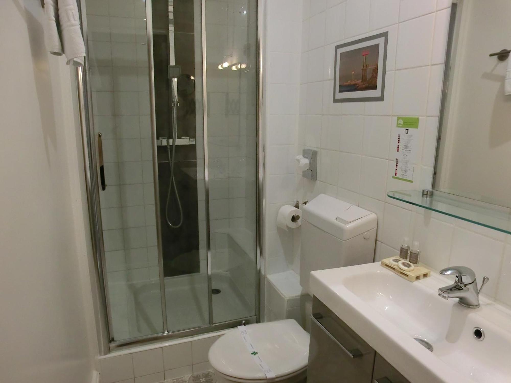 Hotel Sur Le Quai Порт Вендрес Стая снимка