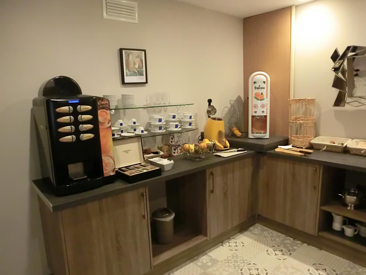 Hotel Sur Le Quai Порт Вендрес Екстериор снимка