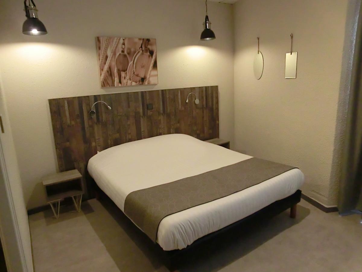 Hotel Sur Le Quai Порт Вендрес Екстериор снимка