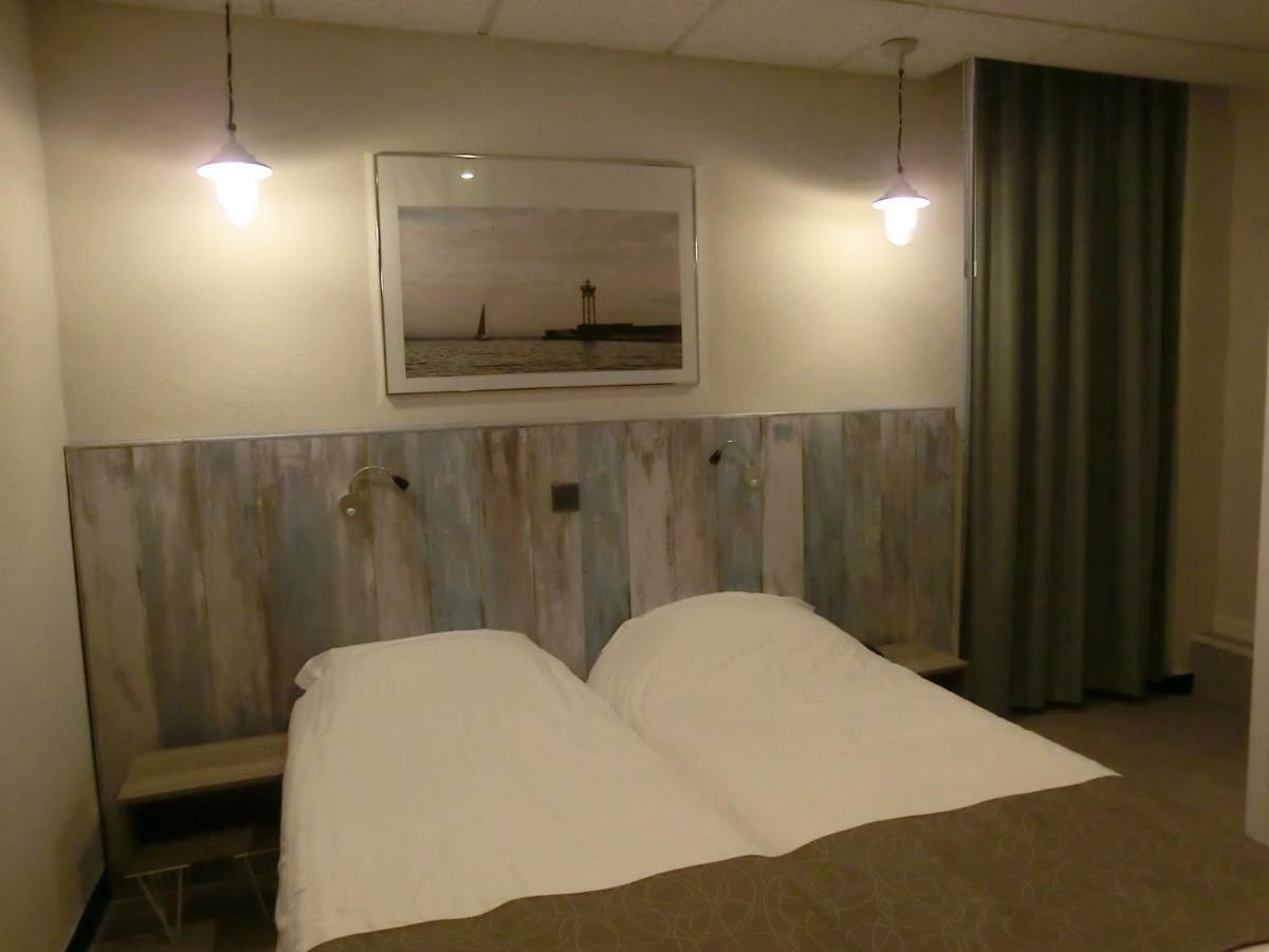 Hotel Sur Le Quai Порт Вендрес Екстериор снимка