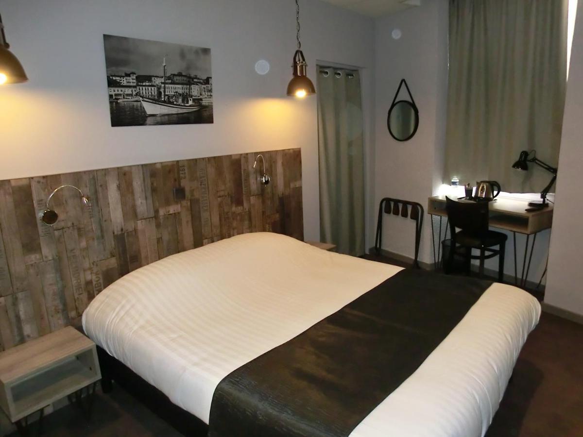 Hotel Sur Le Quai Порт Вендрес Екстериор снимка