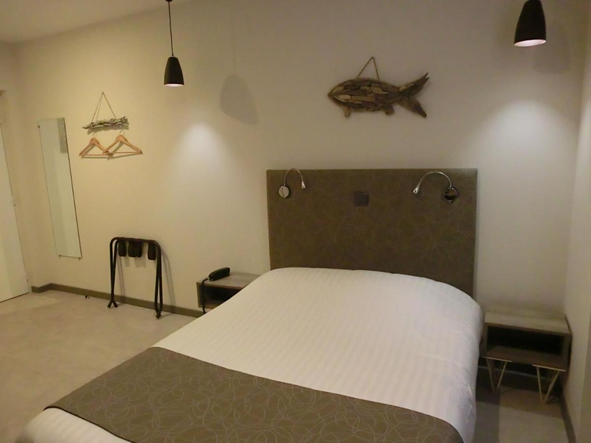 Hotel Sur Le Quai Порт Вендрес Екстериор снимка